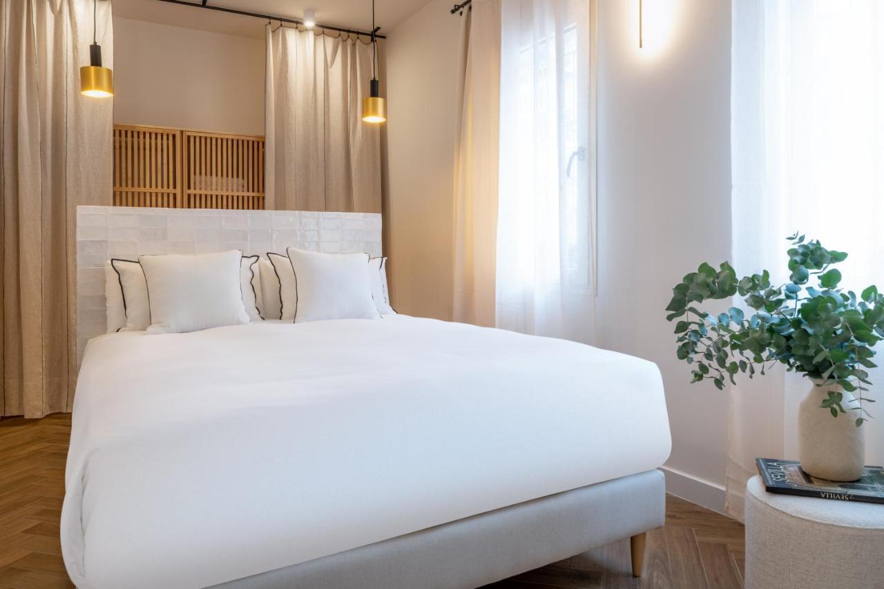 סביליה Magno Apartments Robles With Jacuzzi And Private Parking מראה חיצוני תמונה