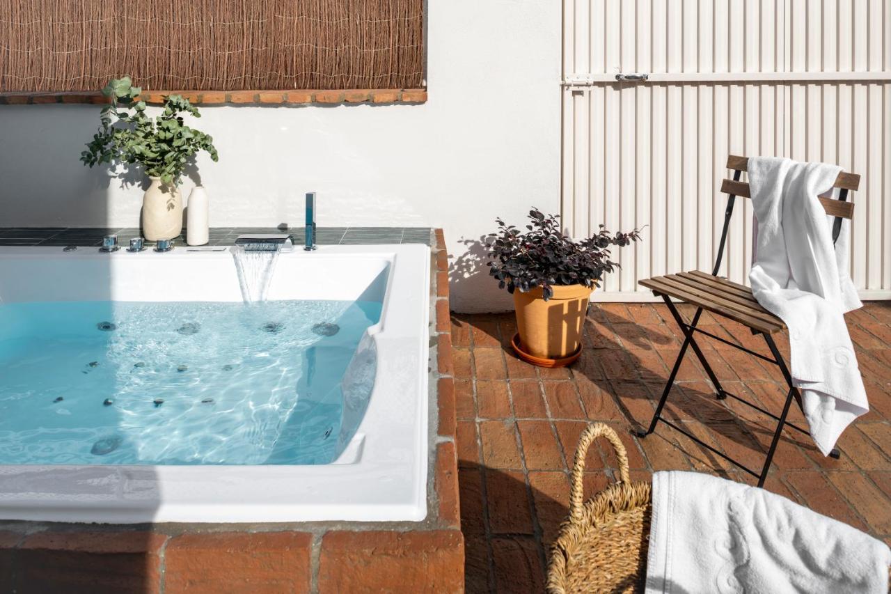 סביליה Magno Apartments Robles With Jacuzzi And Private Parking מראה חיצוני תמונה